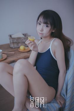 挑逗窗外女孩